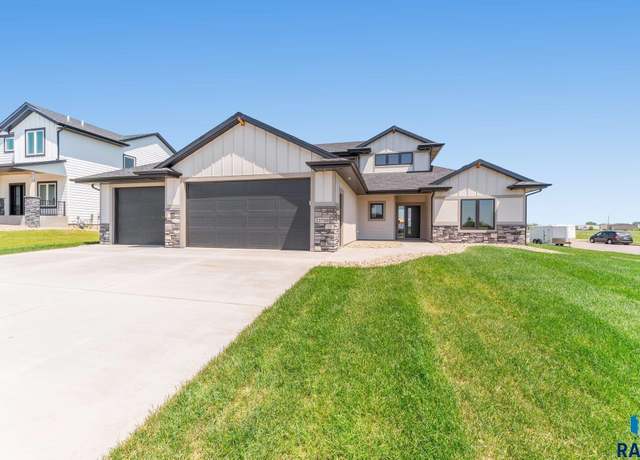 Property at 2700 Sylvan Cir N, Tea, SD 57064, 4 beds, 2.5 baths