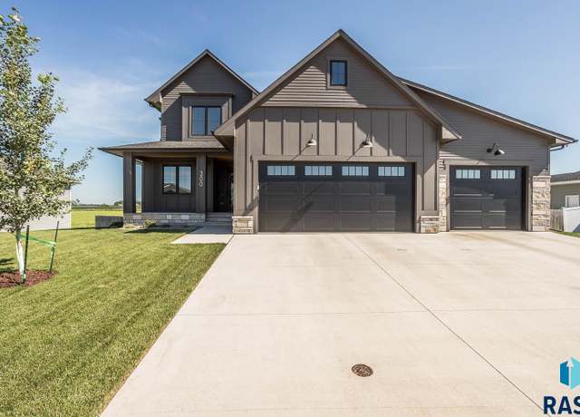 Property at 300 E Alberta Trl, Tea, SD 57064, 3 beds, 2.5 baths