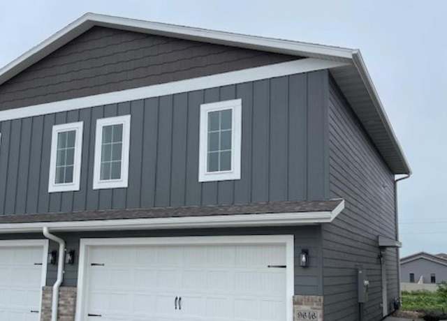 Property at 9646 W Tunis Dr, Sioux Falls, SD 57106, 2 beds, 2 baths