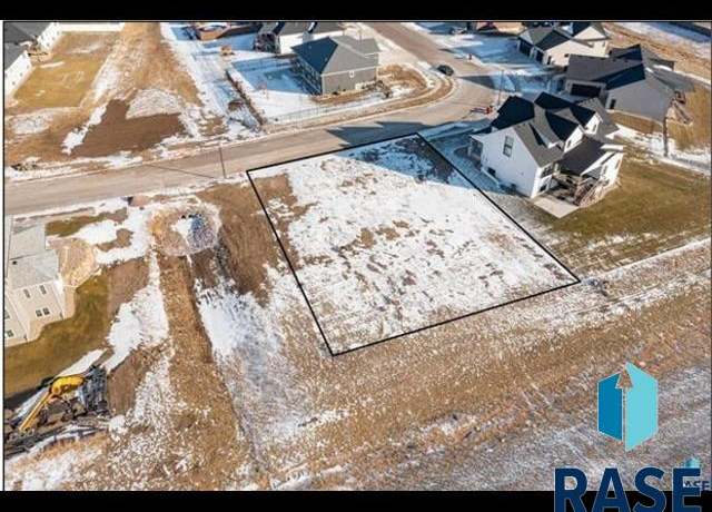 Property at 225 Central Park Ct, Harrisburg, SD 57032