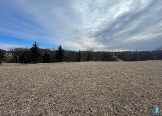 Property at 2105 Bellingrath Cir, Sioux Falls, SD 57110