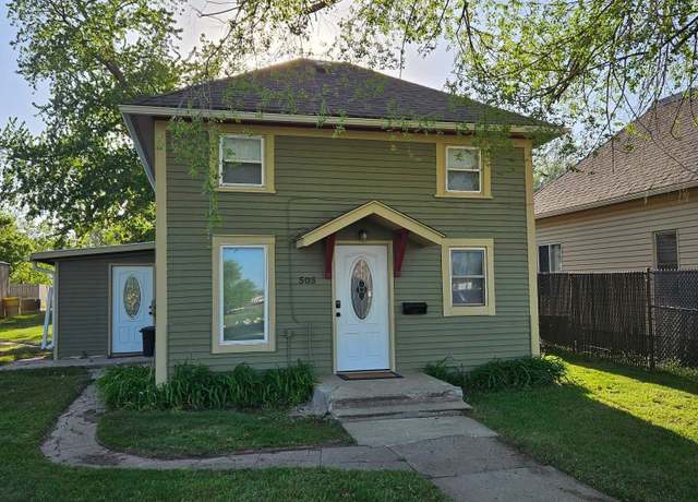 Property at 505 S Union Ave, Madison, SD 57042, 2 beds, 1 bath
