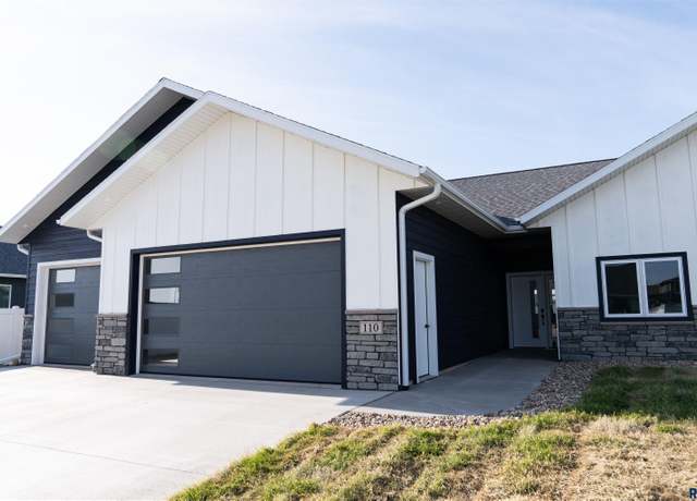 Property at 110 E Antioch St, Tea, SD 57064, 3 beds, 2 baths