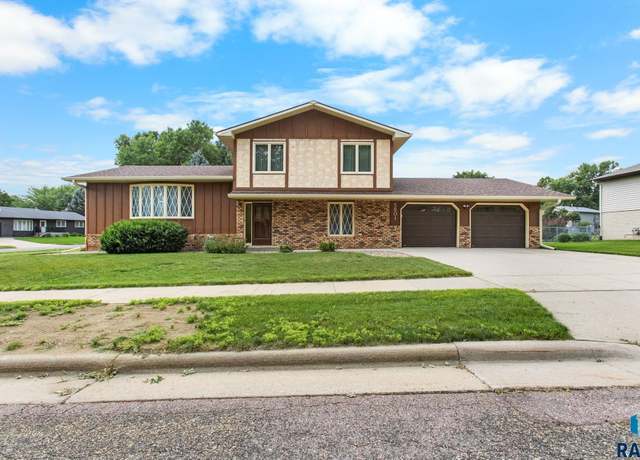 Property at 5801 W Westminster Dr, Sioux Falls, SD 57106-0664, 4 beds, 2 baths