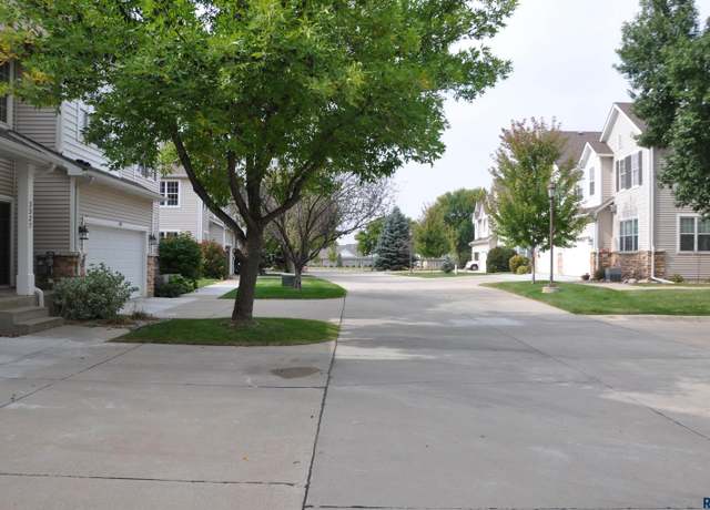 Property at 3335 W Ralph Rogers Rd, Sioux Falls, SD 57108, 2 beds, 2.5 baths