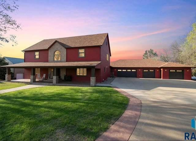 Property at 48190 265th St, Brandon, SD 57005, 7 beds, 5 baths