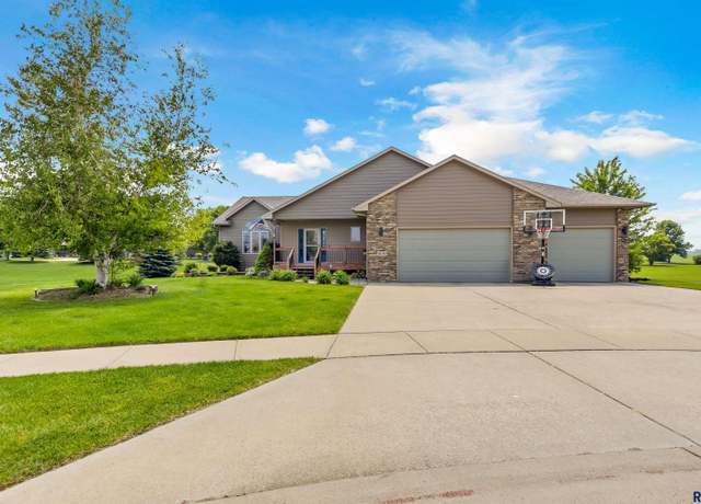 Property at 504 Wild Tree Cir, Crooks, SD 57020, 4 beds, 3.5 baths