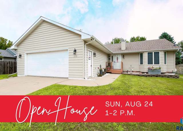 Property at 908 S Blaine St, Lennox, SD 57039, 5 beds, 3 baths