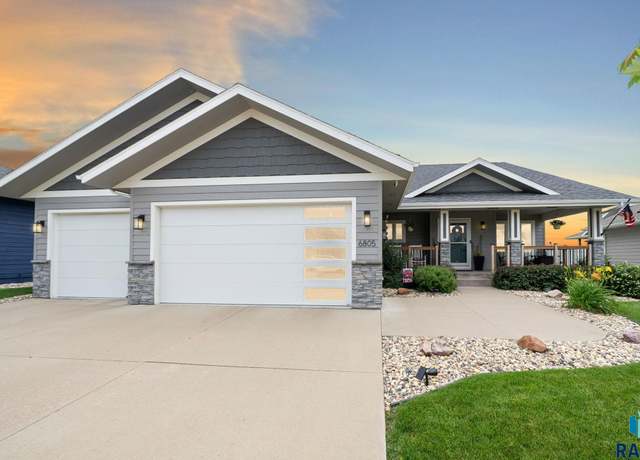Property at 6805 E Dugout Ln, Sioux Falls, SD 57110, 5 beds, 3 baths