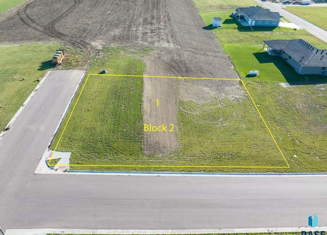 Property at 1303 Willard Ln, Larchwood, IA 51241