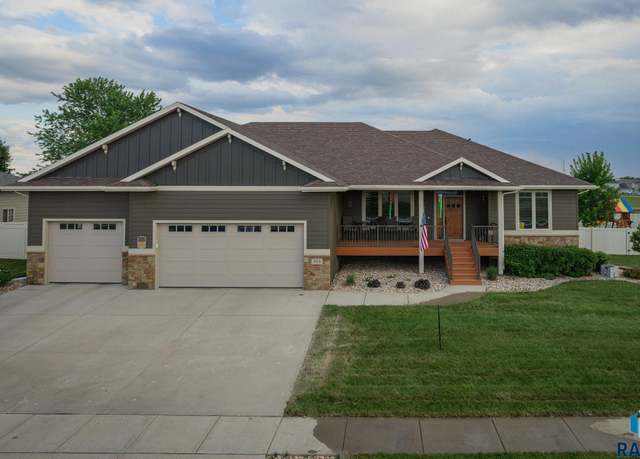 Property at 303 W Maple St, Harrisburg, SD 57032, 4 beds, 4 baths