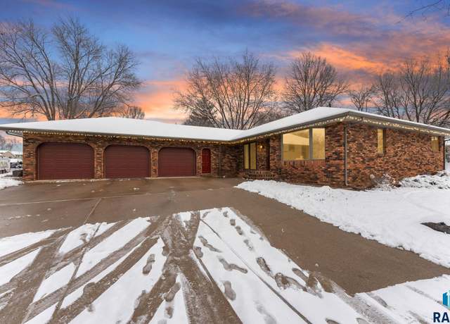 Property at 328 S 3rd Ave, Brandon, SD 57005, 3 beds, 3 baths