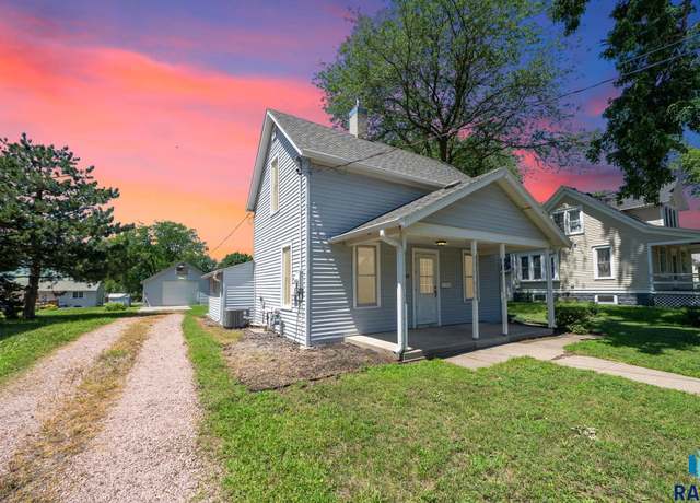 Property at 307 S Johnson St, Canton, SD 57013, 2 beds, 1 bath
