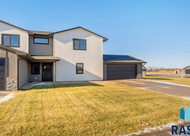 Property at 1321 N KENLEY Pl, Tea, SD 57064, 3 beds, 2.5 baths