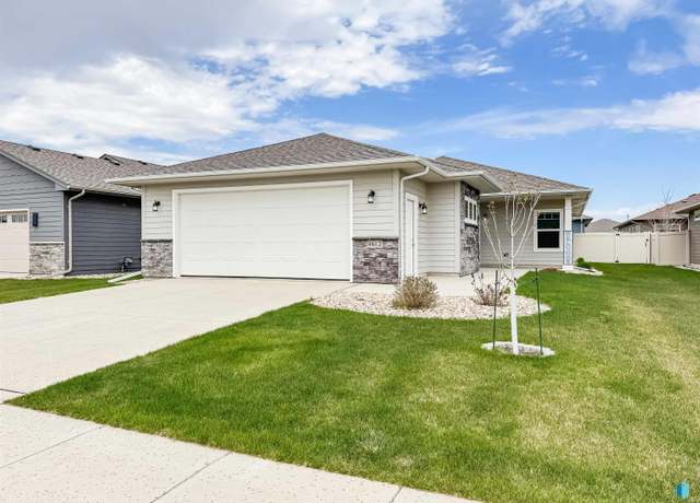 Property at 8612 W Dalton St, Sioux Falls, SD 57106, 2 beds, 2 baths
