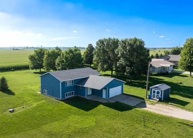 Property at 26967 Elmen Pl, Sioux Falls, SD 57108-8203, 3 beds, 1 bath