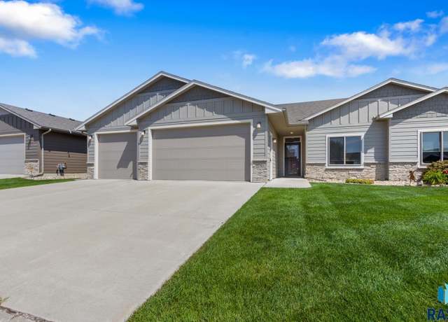 Property at 2730 E Meadowside Pl, Sioux Falls, SD 57108, 2 beds, 2 baths