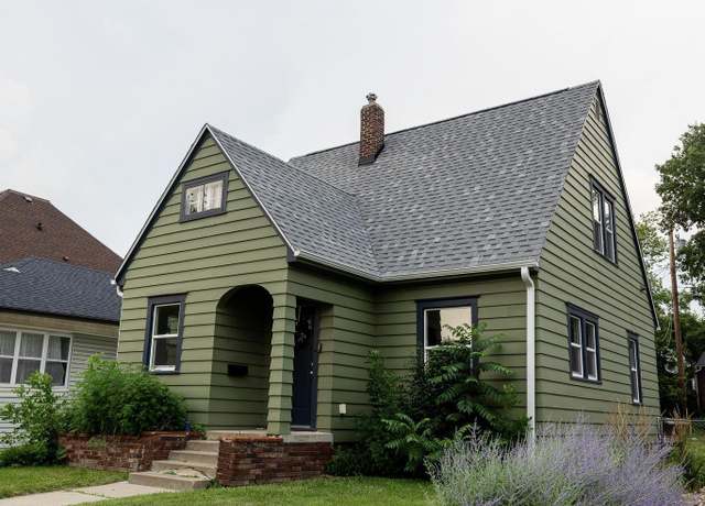Property at 1104 S Main Ave, Sioux Falls, SD 57105, 3 beds, 1 bath