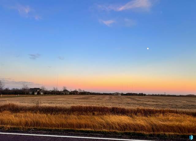 Property at 1 Trading Post Rd, Sioux Falls, SD 57108