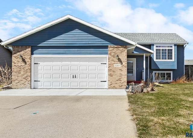 Property at 5301 S Galway Ave, Sioux Falls, SD 57106, 4 beds, 2 baths