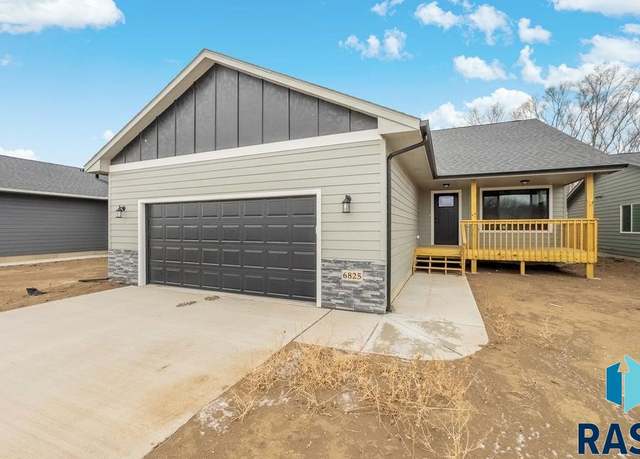 Property at 6825 W 5th St, Sioux Falls, SD 57107, 3 beds, 3 baths