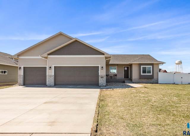 Property at 501 Brannon Dr, Harrisburg, SD 57032, 5 beds, 3 baths
