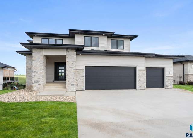 Property at 6604 E Hawker Cir, Sioux Falls, SD 57110, 5 beds, 3.5 baths