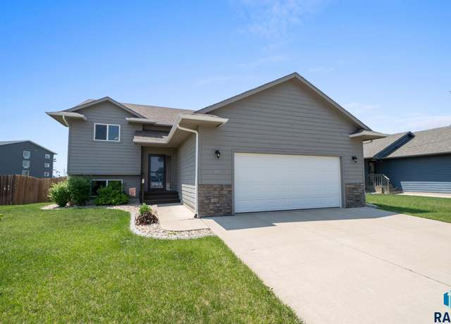 Property at 301 N Jenny Ave, Tea, SD 57064, 3 beds, 2 baths