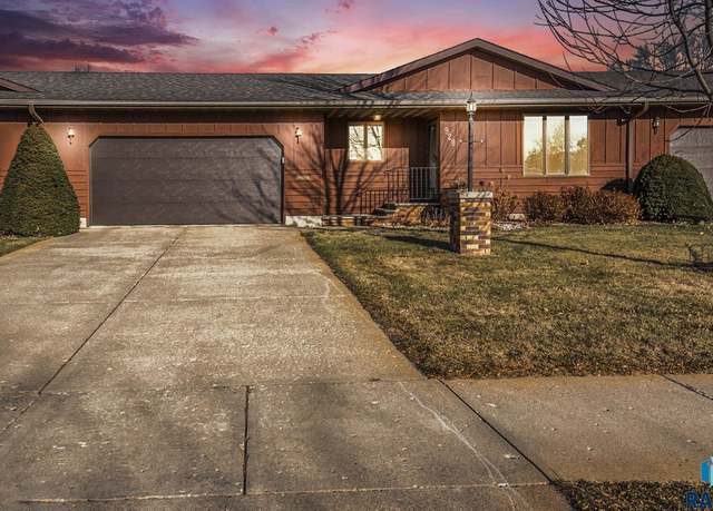 Property at 928 NE 3rd St, Madison, SD 57042, 2 beds, 3 baths