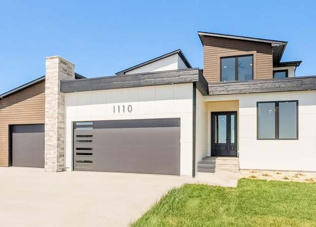 Property at 1110 E Madison St, Tea, SD 57064, 3 beds, 2.5 baths