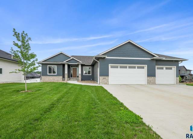 Property at 5604 E Daybreak Cir, Sioux Falls, SD 57110, 5 beds, 3 baths
