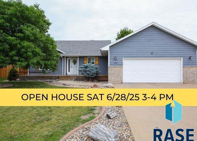 Property at 508 Honeysuckle Dr, Harrisburg, SD 57032, 4 beds, 2 baths