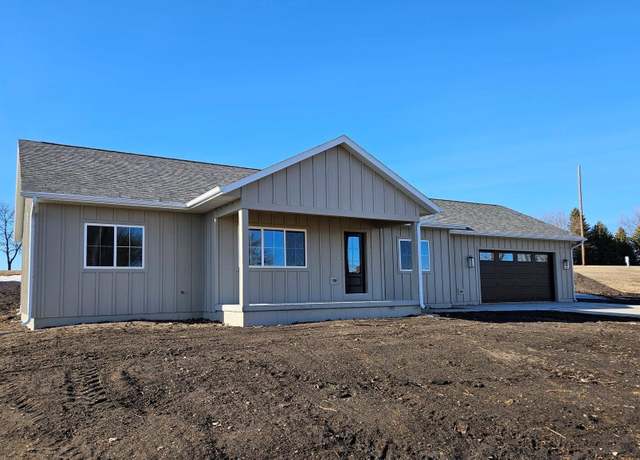 Property at 808 Hillside Dr, Estelline, SD 57234, 3 beds, 2 baths