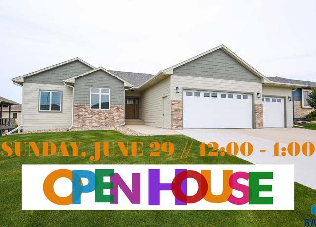 Property at 2813 S Maplewood Ave, Sioux Falls, SD 57110, 3 beds, 2 baths