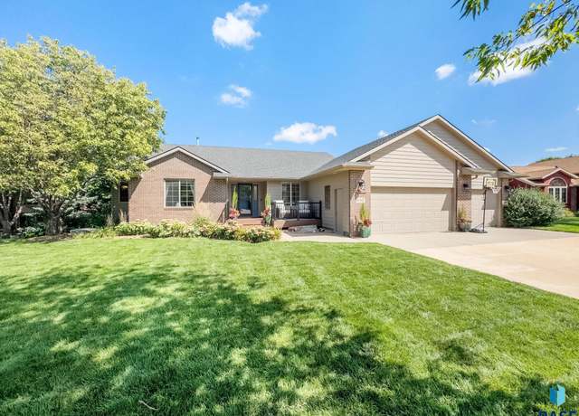 Property at 6312 S Audie Dr, Sioux Falls, SD 57108, 5 beds, 3 baths