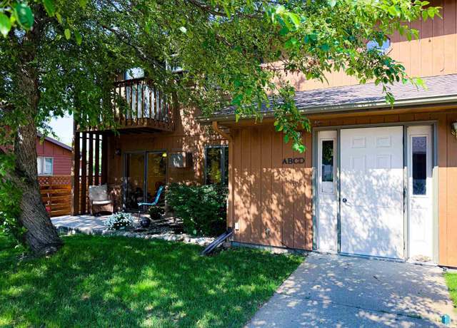 Property at 419 N Division Ave Unit A, Madison, SD 57042, 2 beds, 1 bath