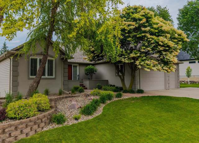 Property at 18 S Elkjer Cir, Sioux Falls, SD 57103, 5 beds, 3.5 baths
