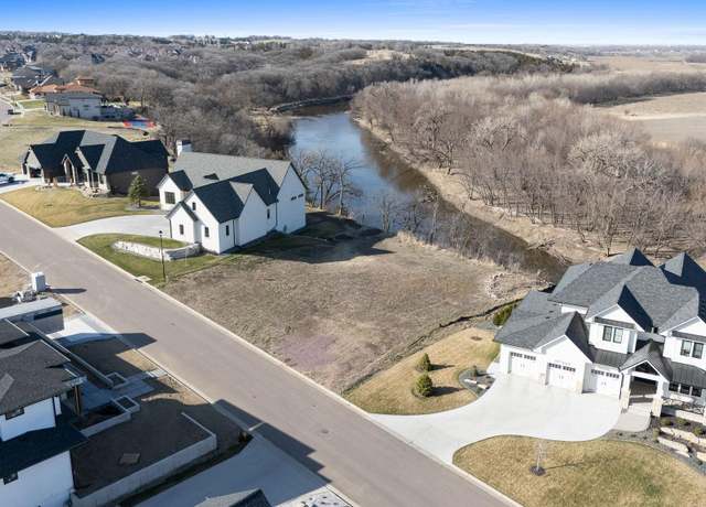 Property at 1600 S Scarlett Oak Pl, Sioux Falls, SD 57110