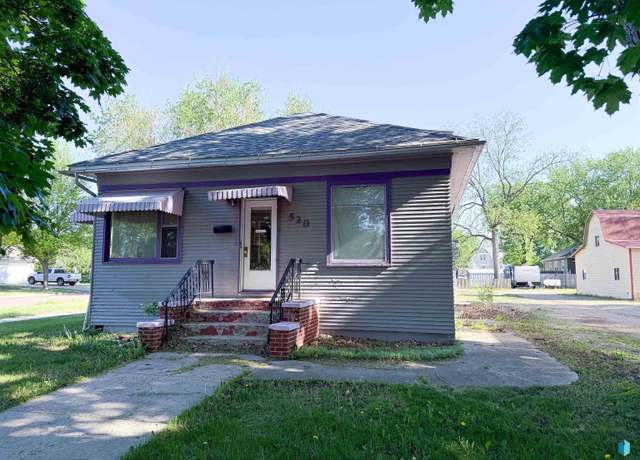 Property at 520 NW 1st St, Madison, SD 57042, 3 beds, 1 bath