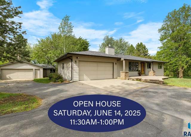 Property at 47516 271st St, Harrisburg, SD 57032, 5 beds, 3 baths