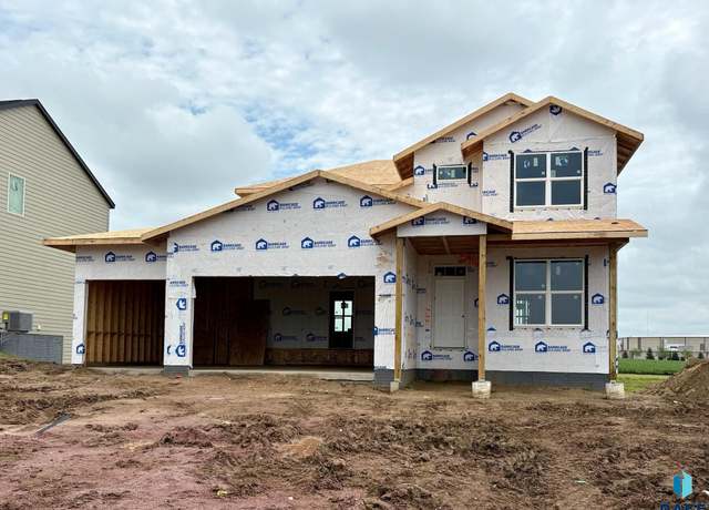 Property at 2905 S Copper Creek Ave, Sioux Falls, SD 57110, 5 beds, 3.5 baths