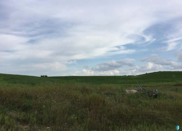 Property at 13 Edgewater Dr, Gary, SD 57237