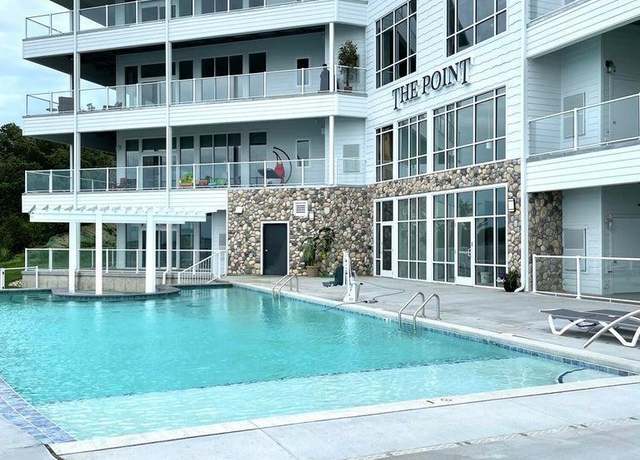 Property at 724 Stony Point Trl #2, Watertown, SD 57201, 3 beds, 2 baths