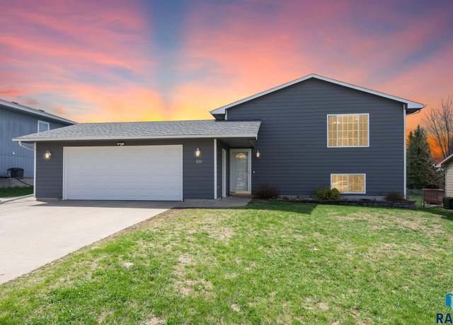 Property at 531 Aana Ave, Baltic, SD 57003, 4 beds, 2 baths