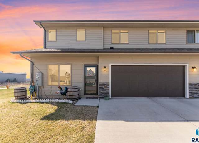 Property at 3629 E Siasconset Pl, Sioux Falls, SD 57108, 3 beds, 2.5 baths