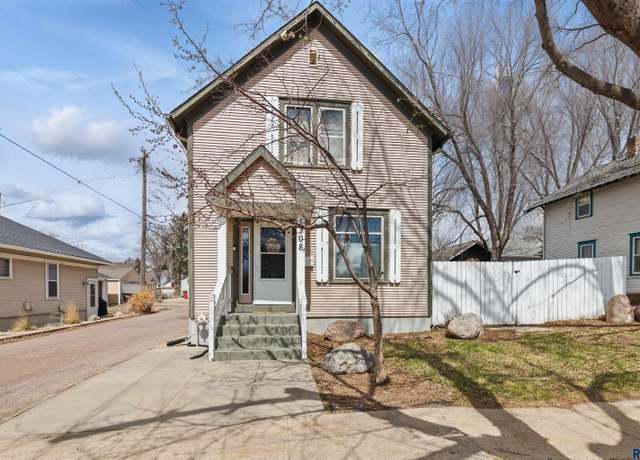 Property at 1308 W 10th St, Sioux Falls, SD 57104, 3 beds, 1.5 baths