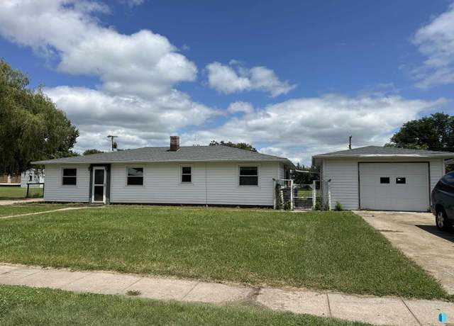 Property at 510 S East St, Menno, SD 57045, 3 beds, 1 bath