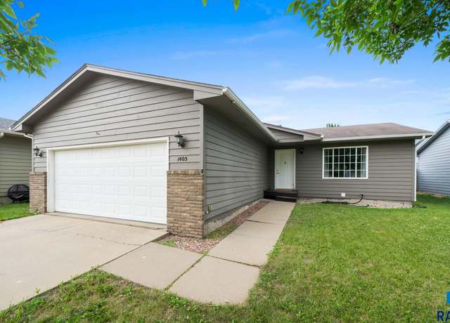Property at 1405 E 71st St N, Sioux Falls, SD 57104, 3 beds, 1 bath