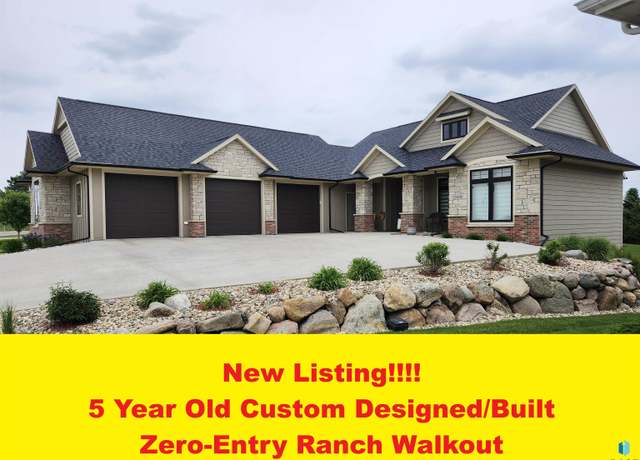 Property at 2509 W Oak Hill Dr, Sioux Falls, SD 57108, 4 beds, 3 baths