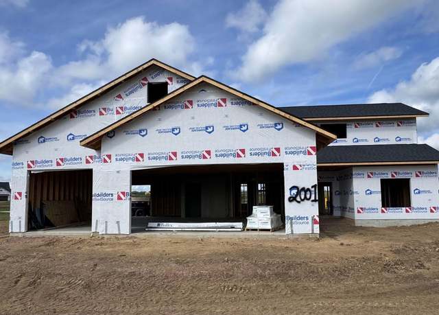 Property at 2001 N Hacksaw Trl, Sioux Falls, SD 57107, 4 beds, 3 baths
